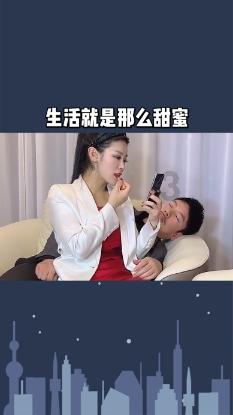逃离废弃火车站